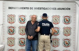 Jorge Lino Ramírez Díaz, de 69 años, fue detenido anoche por el presunto feminicidio de su expareja, Zulma Beatriz Chávez, hecho ocurrido el 11 de septiembre del 2024 en Capiatá.