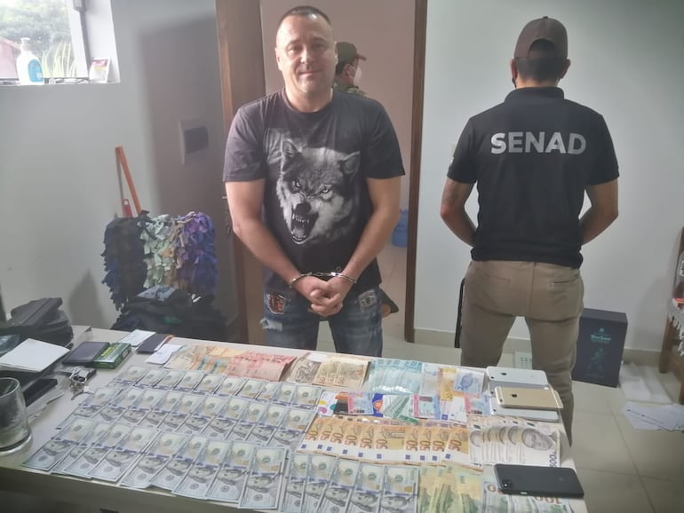 El ucraniano Víctor Melnyk, cuando fue detenido por la SENAD en el operativo Navis.