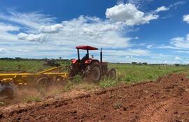 Actualmente los agricultores de los diferentes municipios de la zona se encuentran trabajando en la preparación de suelo para la siembra de los productos de la temporada