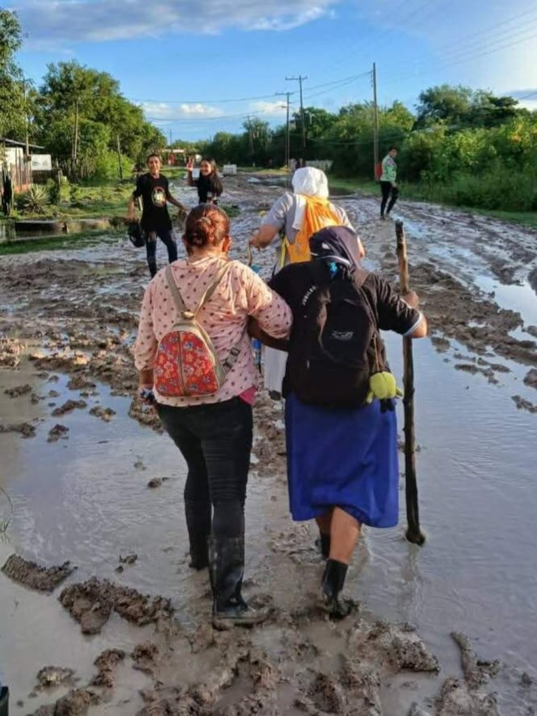 Calles destrozadas en Bahìa Negra