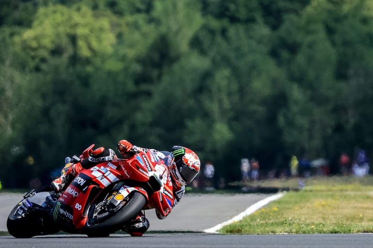 El italiano Francesco Bagnaia completó el podio.