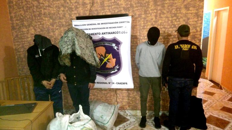 Los detenidos con 49 kilos de capullos de marihuana