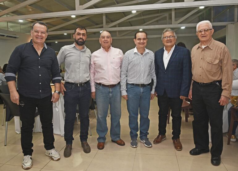 Eduardo Real, Heriberto Ibarra, Juan Méndez, Julio Gorostiaga, Cristóbal Lezcano y Filipo Benítez.