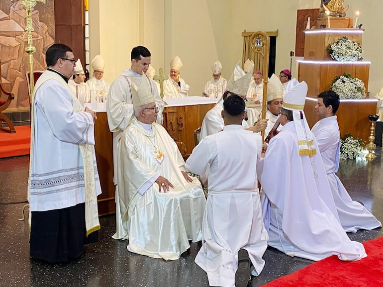 Ordenación del nuevo obispo de Concepción Mons. CRISTINO RAMOS