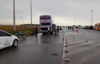 El desvío del km 5 de la ruta PY19, que conecta la ciudad de Alberdi con Pilar y se enlaza con la ruta PY04, fue escenario de un nuevo accidente fatal.