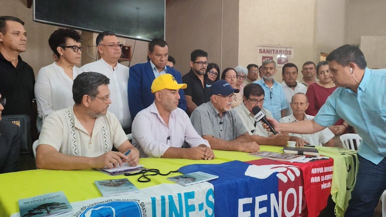 Gremios del sector docente manifestaron su rechazo a la reforma de la Caja Fiscal propuesta por el Ejecutivo.