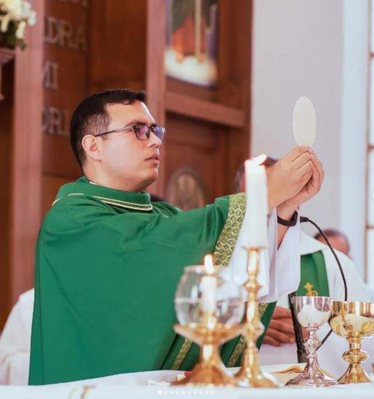 El padre salesiano Samuel González.