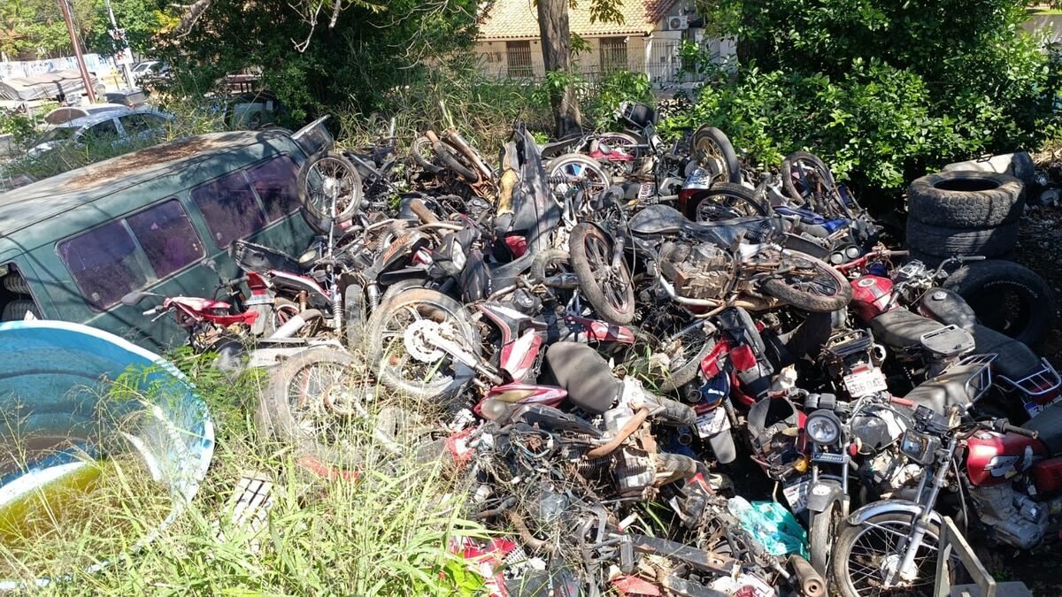 Operación Chatarra Cero: la Policía busca deshacerse de unos 17.500 vehículos abandonados en las comisarías