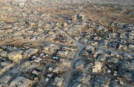 Vista aérea del destruido barrio Al-Remal de la Ciudad de Gaza.