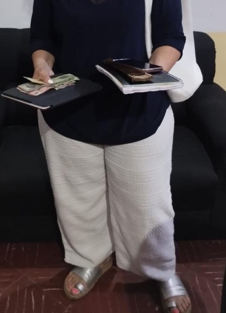 Entregó a sus dos hijos adolescentes tras cometer un asalto en el cerro Lambaré