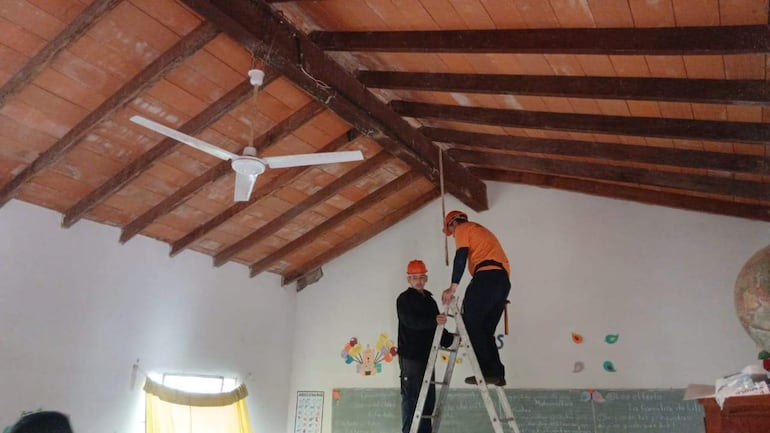 Los trabajos incluyen la reparación de ventanas, mejoras en el sistema eléctrico y de iluminación, además de la instalación de una nueva motobomba para garantizar el acceso al agua.