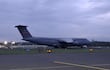 El C5 Super Galaxy es uno de los aviones de transporte militar más grandes del mundo.