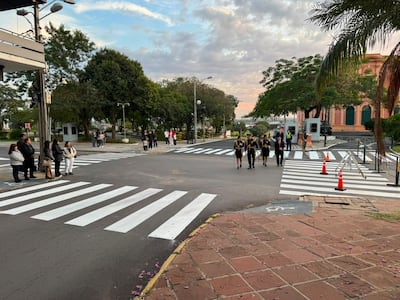 El microcentro de Asunción amaneció este sábado sumergido en un intenso movimiento de preparativos y despliegue logístico para albergar las festividades por el aniversario de la ciudad