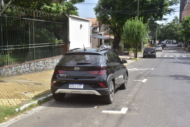 Estacionamiento en calles de Villa Morra. 