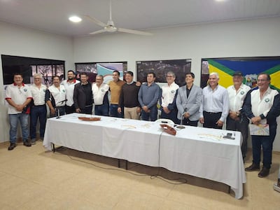 Integrantes del Club de Pesca Yacyretá con presencia de invitados realizaron el lanzamiento del primer concurso de pesca de confraternidad “Paz del Chaco”.