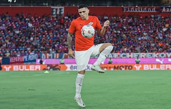 El volante ofensivo, Hugo Francisco Fernández Martínez (28 años), se pierde ya gran parte de la temporada, tras confirmarse la grave lesión de los ligamentos cruzados.