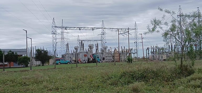 Apagón prolongado dejó sin luz a varias comunidades de Ñeembucú