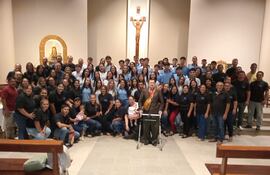 Padres de familia, docentes y alumnos participaron en la misa celebrada en la Catedral Inmaculada Concepción de María de Carapeguá.