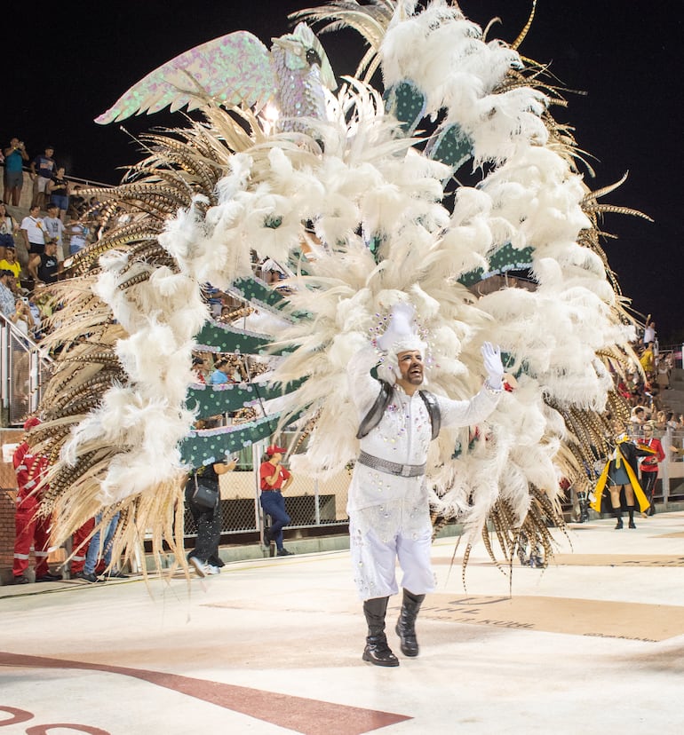 120 años de historia, magia y tradición detrás de las 100 ediciones del Carnaval Encarnaceno