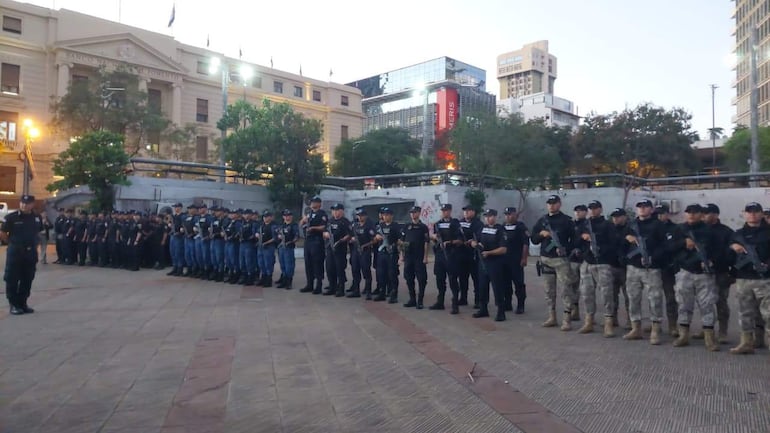 Policía refuerza seguridad en entidades bancarias luego del intento de atraco a un cajero en San Lorenzo