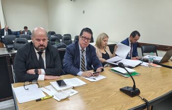 La exfiscala Ana Girala y los abogados José Enrique García y Álvaro Arias. Estos últimos fueron advertidos por la Cámara de Apelaciones.