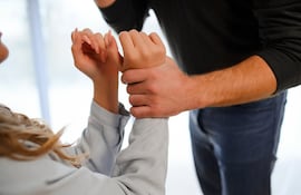 Empleadores pasan a ser actores clave en la gestión del riesgo laboral vinculado a la violencia y acoso. Se pasa de una lógica reactiva a una preventiva, en la que la organización del trabajo, clima laboral y gestión de riesgos psicosociales adquieren el protagonismo y atención principal por parte de los empleadores.