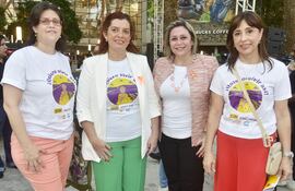 Verónica Heilborn, Cynthia Figueredo, ministra de la Mujer; Silvia Blasco y Rocío Galiano.