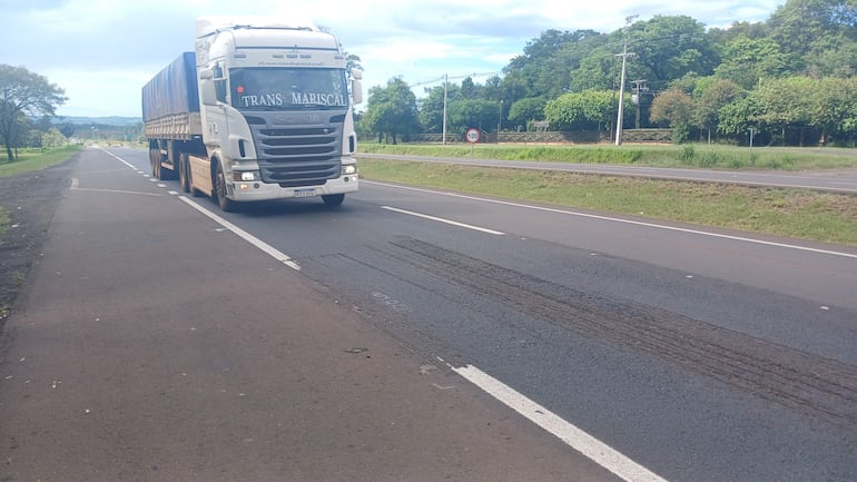 Denuncian hundimientos y falta de mantenimiento en la ruta PY02 en el tramo a cargo de Rutas del Este