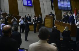 Julio Rolando González juró como diputado por 30 días.