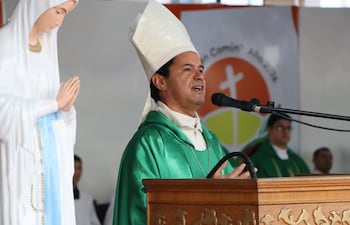 Monseñor Amancio Benítez estuvo a cargo de la misa central en Caacupé.