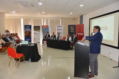 Gustavo Fariña, presidente de la Cámara de Empresarios de Ciudad del Este y Alto Paraná, durante la presentación oficial de la Expo Internacional de Inversiones Inmobiliarias 2025.