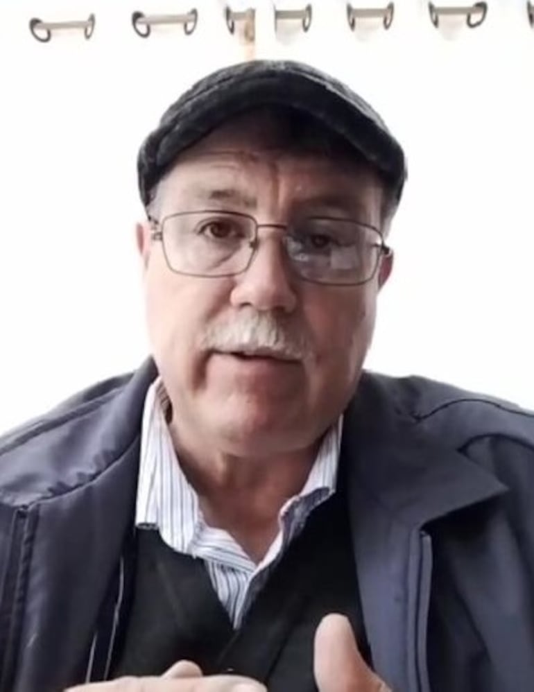 Adolfo Grau, encuestador.