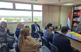 Las nuevas defensoras de Alexandre Rodrigues Gomes, los directivos del Banco Zeta y sus representantes en el despacho del juez Osmar Legal, encargado del caso Pavo Real Py.