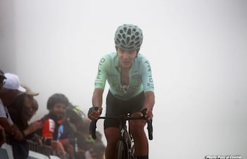 Agua Marina Espínola (31 de marzo de 1996) es la mejor paraguaya en el ciclismo de élite mundial.