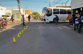 Esta mañana se realizó la pericia accidentológica en el microcentro de la ciudad de Ñemby, donde falleció la joven Ruth Karina Sánchez.