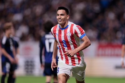 Diego Gómez futbolista de la selección de Paraguay, celebra un gol en el partido frente a Japón en el amistoso internacional de la Fecha FIFA de octubre en el estadio Panasonic Suita, en Suita, Osaka, Japón.