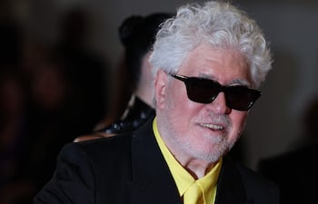 El director español Pedro Almodóvar luego de la proyección de "Amarga Navidad".
