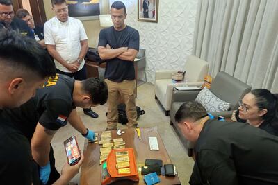 Incautan 22 kilos de lingotes de oro en el aeropuerto Silvio Pettirossi.