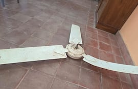 Ventilador se desprende del techo en escuela de Tebicuarymí.