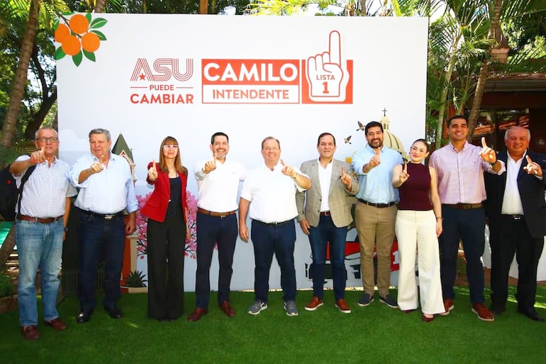 Autoridades del Gobierno realizan abierta campaña por Camilo Pérez todos los días.