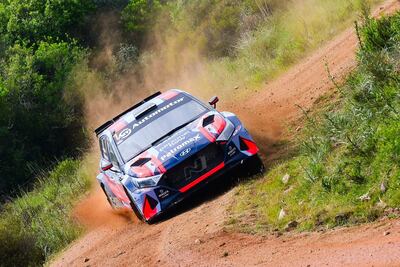 En tierras uruguayas y por segundo año consecutivo, el paraguayo Fau Zaldívar conquistó el Campeonato Sudamericano de Rally FIA/Codasur, alcanzando el bicampeonato continental, junto al argentino Marcelo der Ohannesian.
