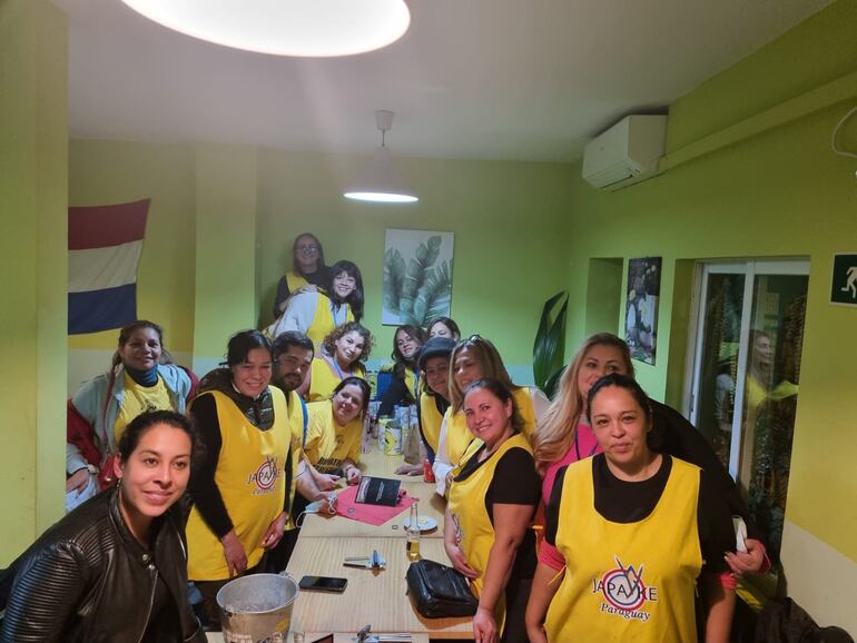 Miembros de la Asociación Japayke Paraguay, en Madrid.