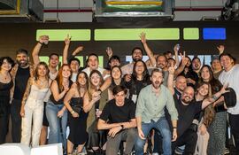 El equipo de TaDa celebra los premios obtenidos este año.