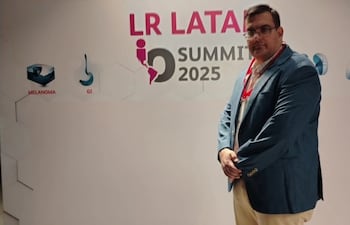 El doctor José Samudio, renuncia a la función pública para dedicarse en el ámbito privado.