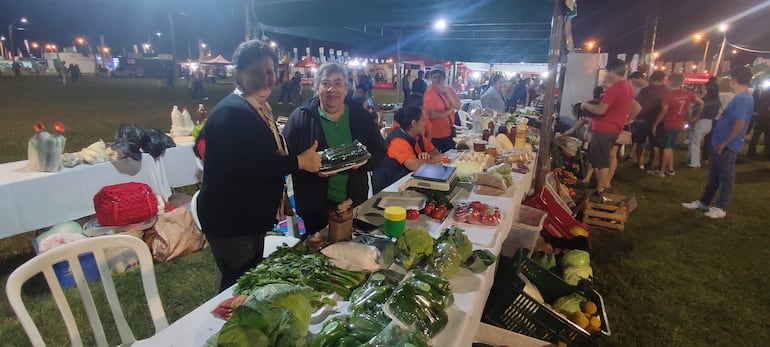 Los productores fruti-hortícola del departamento de parabienes. Gran movimiento comercial se registra en la Expo Itapúa.