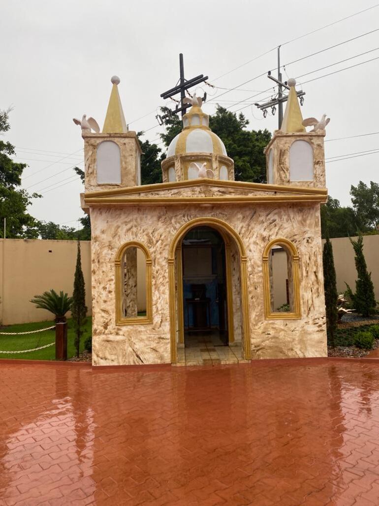 La capilla a San Miguel que levantó en un sector de la casa quinta el capo narco.