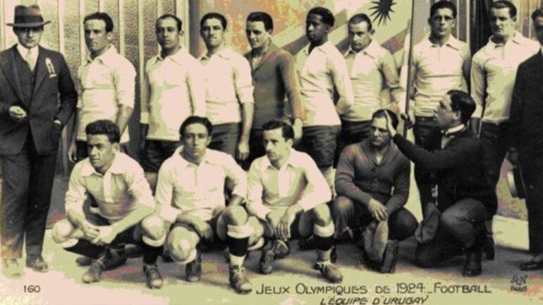 Selección de Fútbol de Uruguay, ganadora de las Olimpiadas de Paris en 1924.
