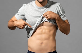 Relación entre abdominales fuertes y orgasmos más intensos.