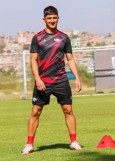 Alex Albino Cáceres Méndez (01/02/1996), futbolista paraguayo del Wilstermann de Bolivia.