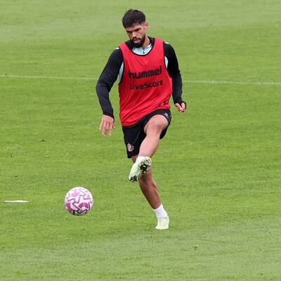 Omar Federico Alderete Fernández (28 años), zaguero central paraguayo que milita en Sunderland de la Premier League de Inglaterra.